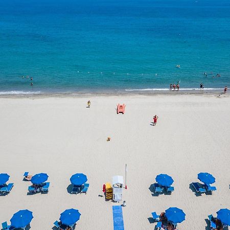 Le Dune Beach Club Messina Esterno foto