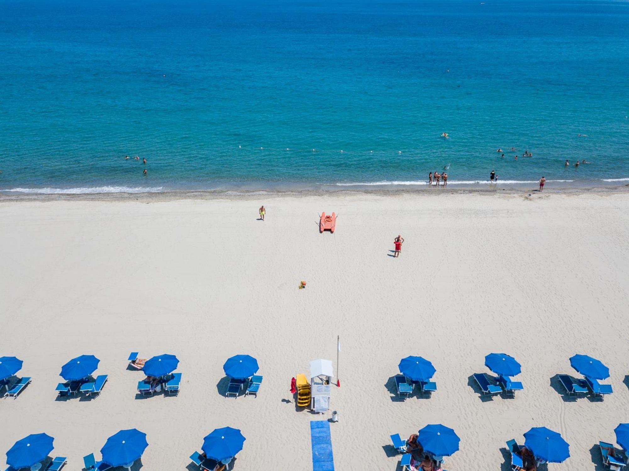 Le Dune Beach Club Messina Esterno foto