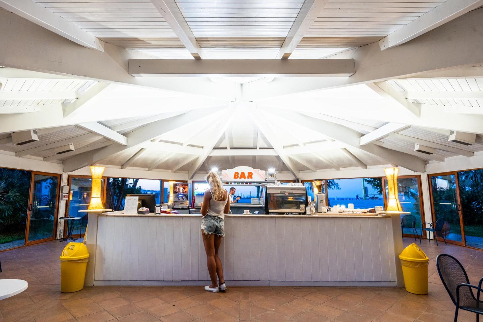 Le Dune Beach Club Messina Esterno foto