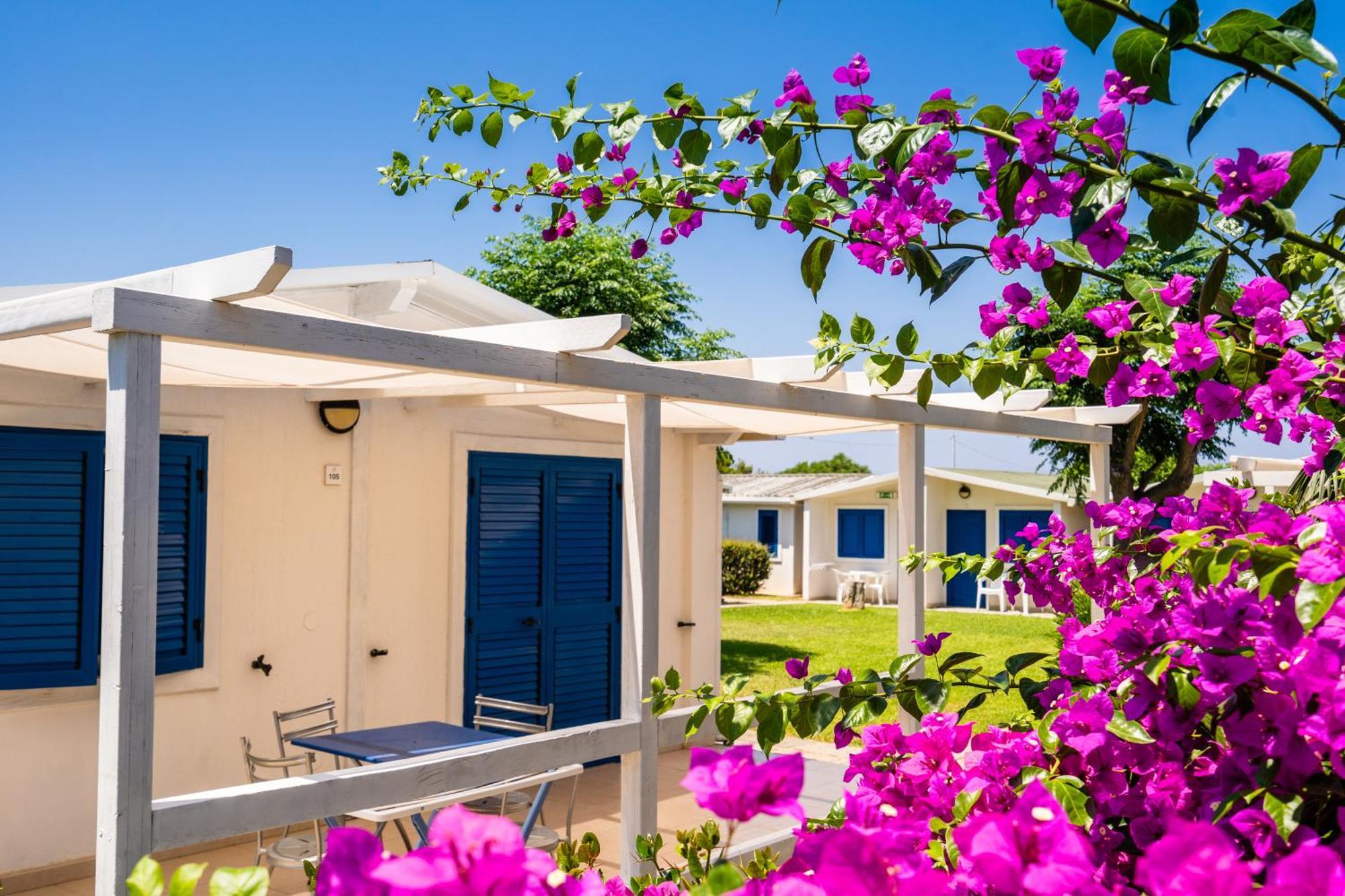 Le Dune Beach Club Messina Esterno foto