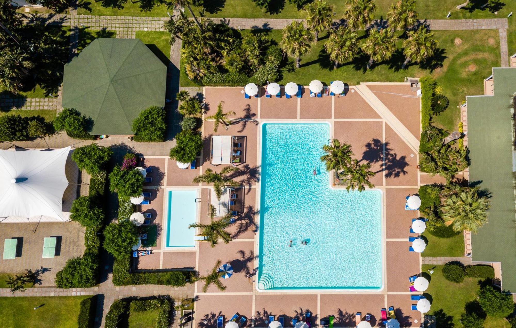 Le Dune Beach Club Messina Esterno foto